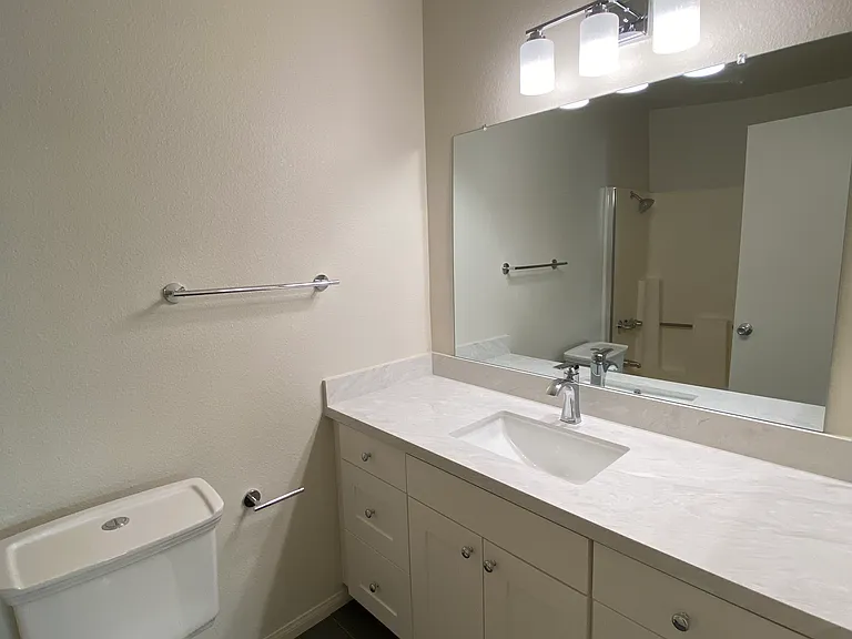 en suite bathroom