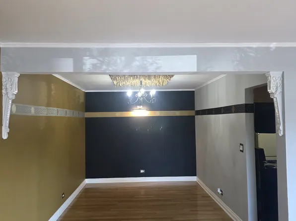 606 E Algonquin Rd Unit 101, Arlington Heights, IL 60005