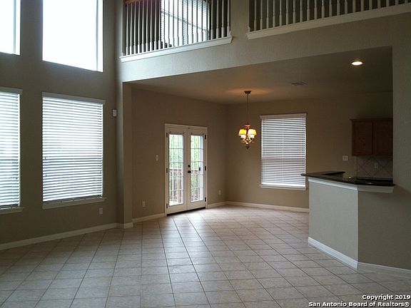 4th image of 511 Lorimor Ct