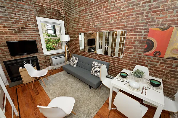 Rented by Corcoran | media 26