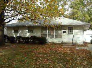 12 E Imboden Dr, Decatur, IL 62521