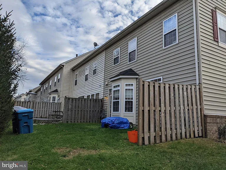 314 Kintyre Ln — Photo 30