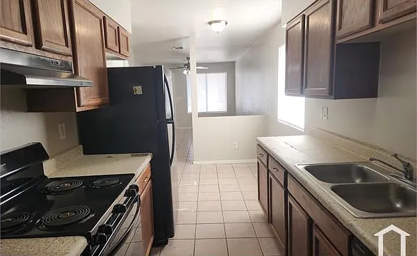 147 E Inglewood St #2 — Photo 5