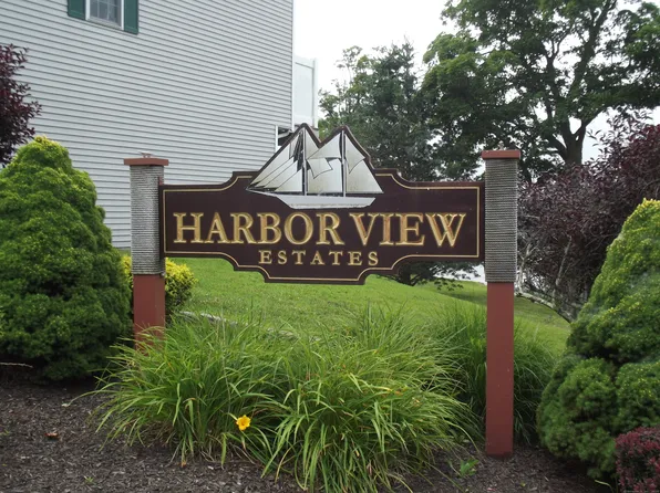 33 Harbor View Lane #33, Norwich, CT 06360