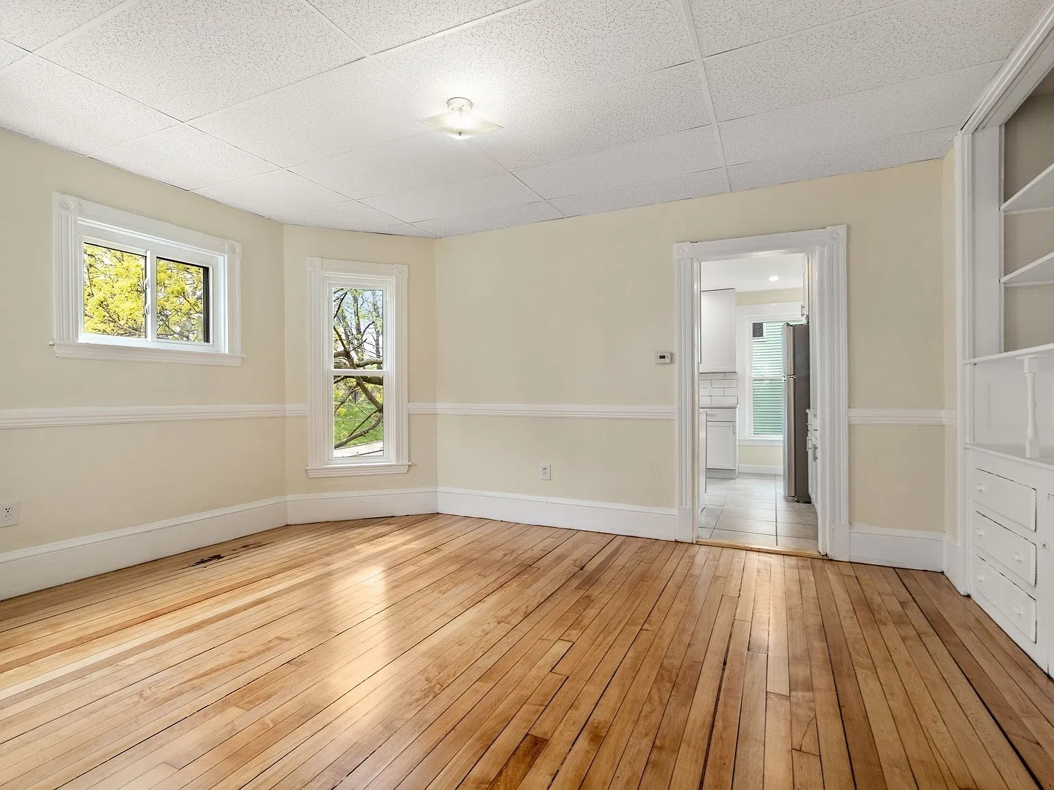 6 bed, 2884 sqft, $850 — Photo 4