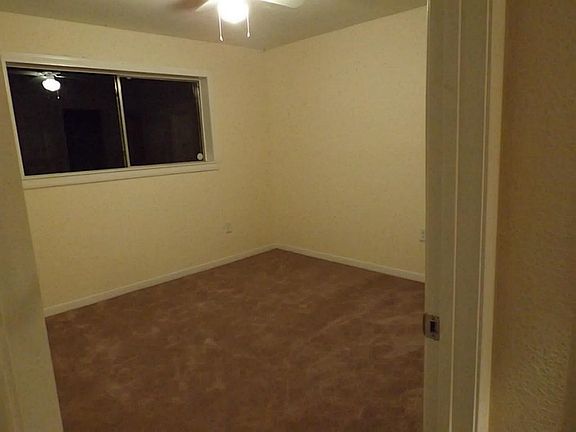 3rd image of 5410 Arncliffe Dr