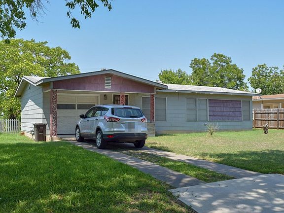 2nd image of 223 Pickwell Dr