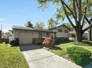 2061 Sharbot Dr, Columbus, OH 43229