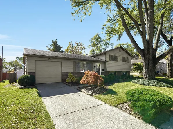 2061 Sharbot Dr, Columbus, OH 43229