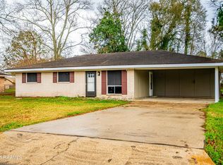 112 Kentwood Dr, Carencro, LA 70520