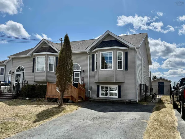 45 Peter Ct, Halifax, NS B3G 1S9