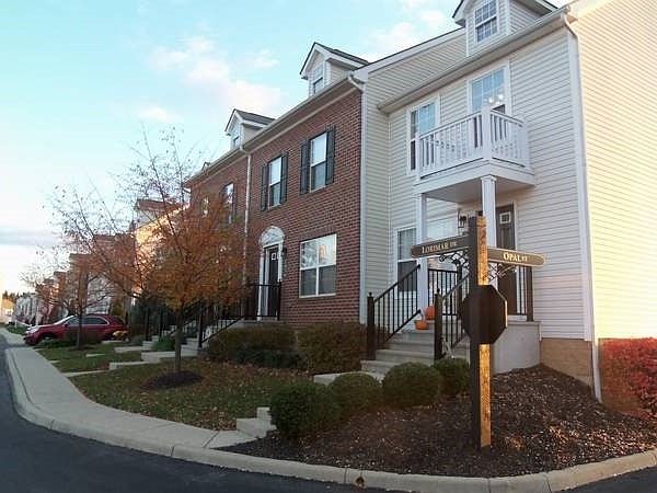 1st image of 2041 River Rock Way
