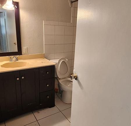 5th image of 725 NW 15th St #725