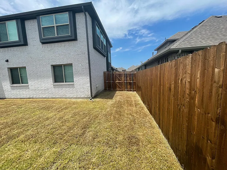 2306 Ranchwood Dr — Photo 20