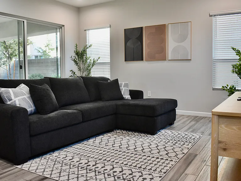 5128 E Coolbrook Ave — Photo 3