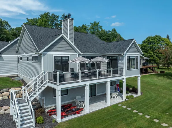 8240 W Royal Rd, Stanwood, MI 49346