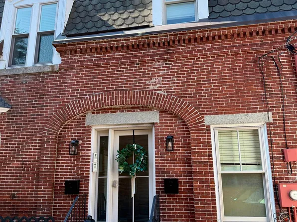 534 State St #B, Portsmouth, NH 03801