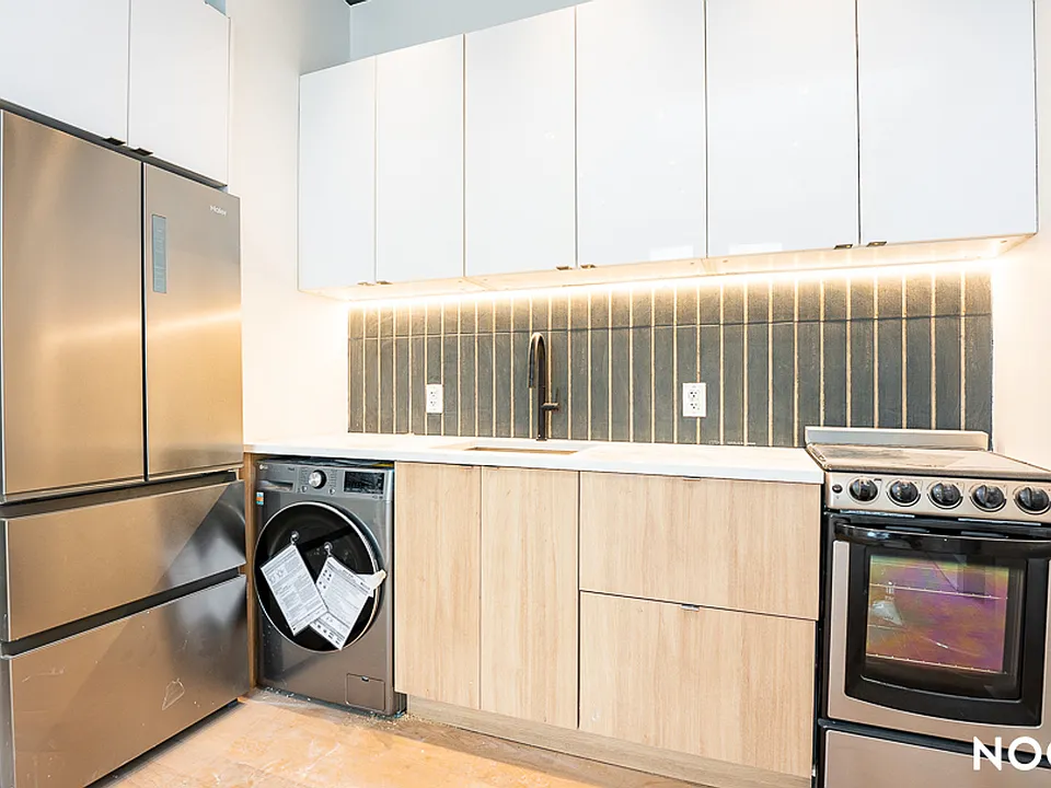 987 Bedford Ave #4D