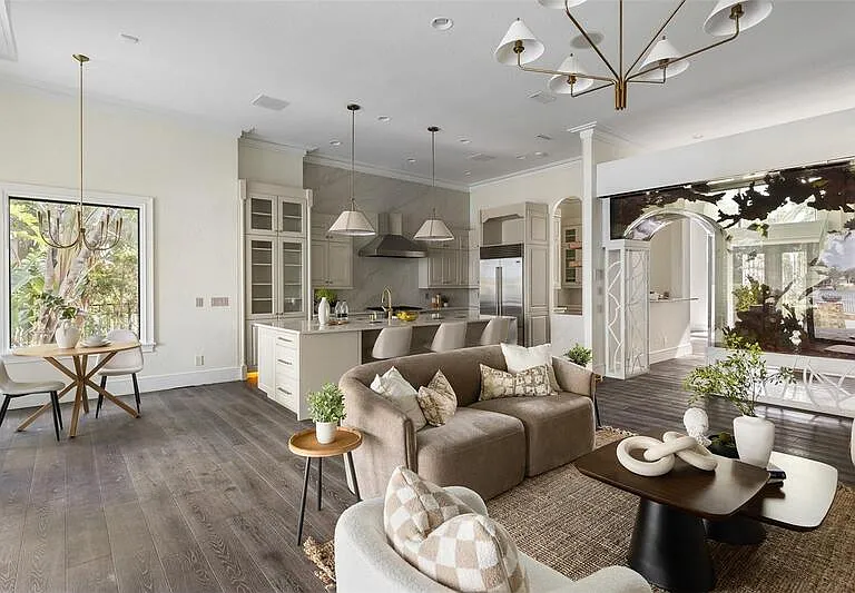 801 W 2nd Ave — Photo 15