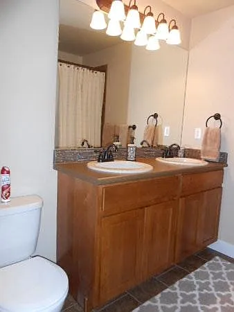3838 Steelhead St #H — Photo 11