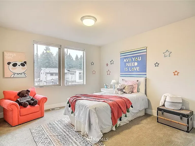 5113 NE 11th Pl — Photo 25