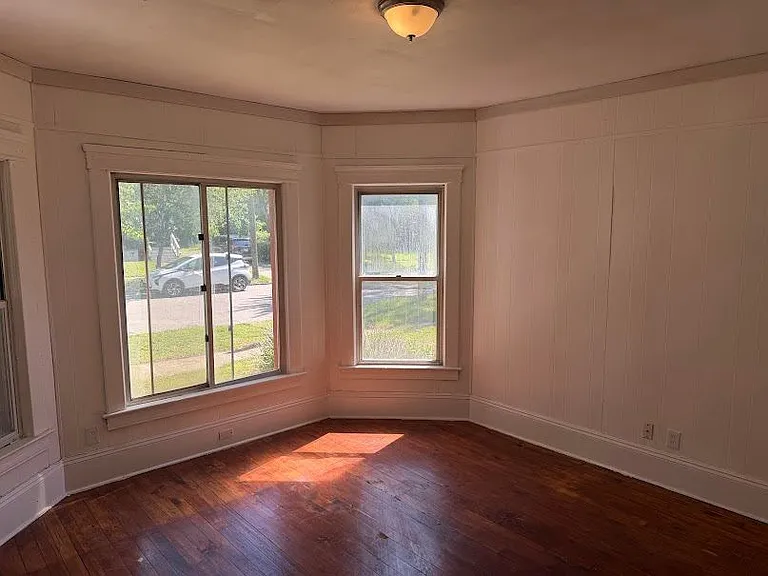 15007 Cardinal Ave — Photo 7