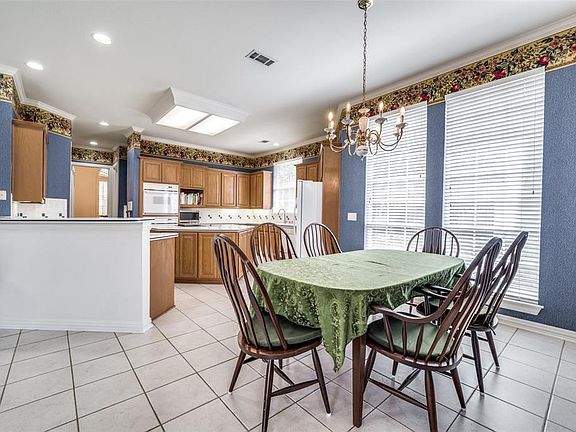 4th image of 6412 Willowdale Dr