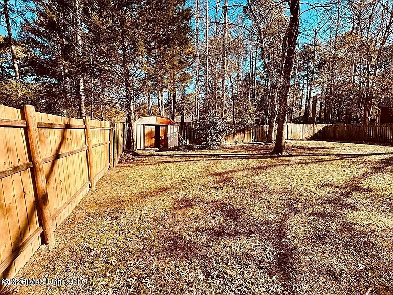 543 Traceview Rd — Photo 11
