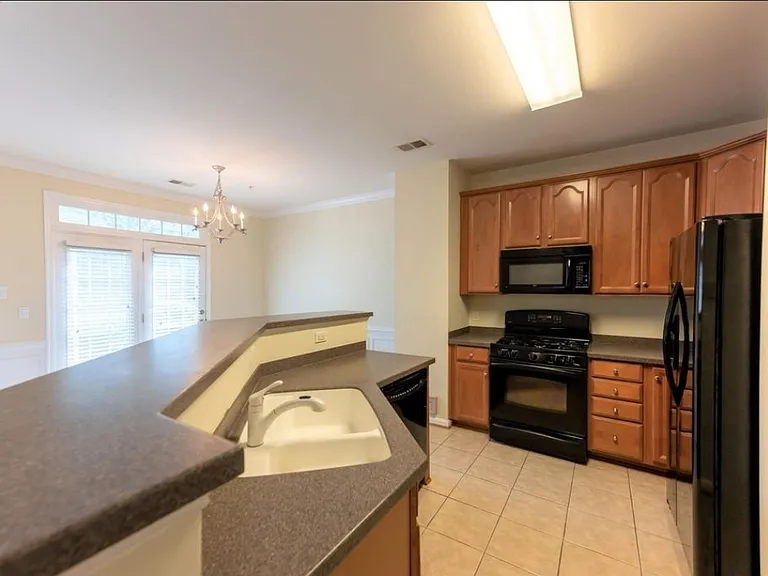 6783 Hampton Bay Ln — Photo 40