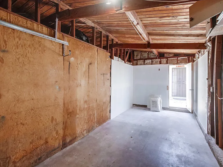 4114 Fond Du Lac Ave — Photo 30