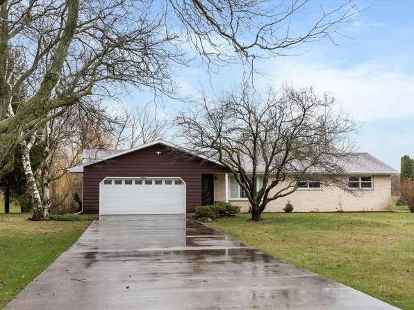 W6321 Judy DRIVE, Plymouth, WI 53073