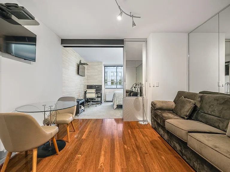 350 W 50th St #5L — Photo 4