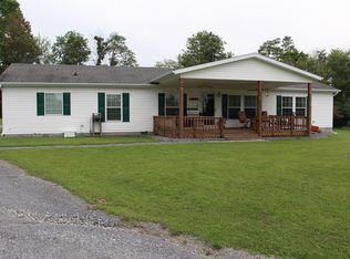 250 Lily Pond Rd, Athens, WV 24712