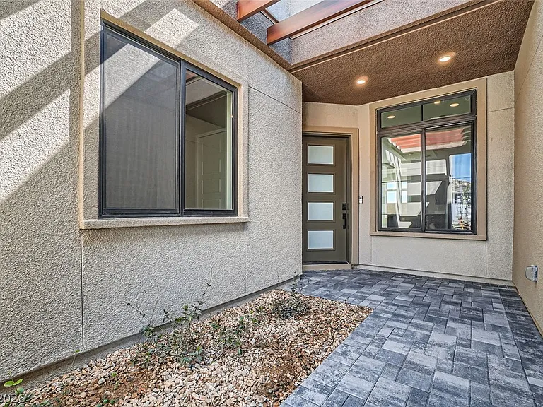 5024 Terramont Dr — Photo 4