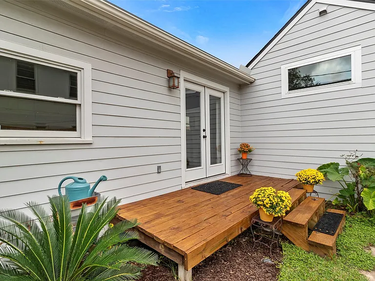 2337 Sheridan St — Photo 30
