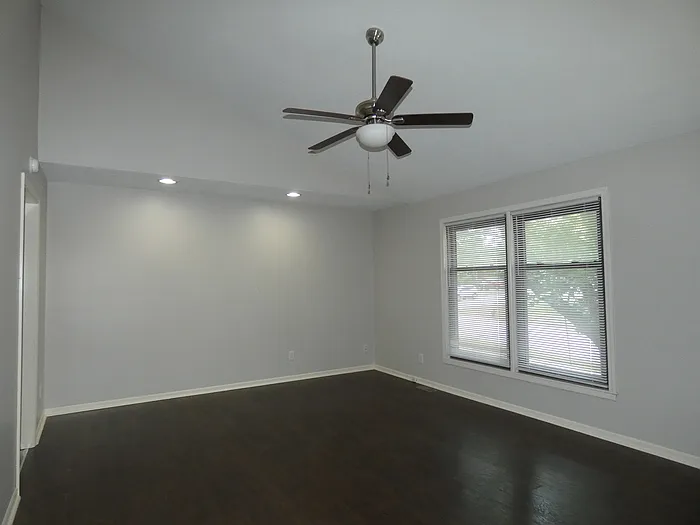 8502 Orchard St — Photo 3