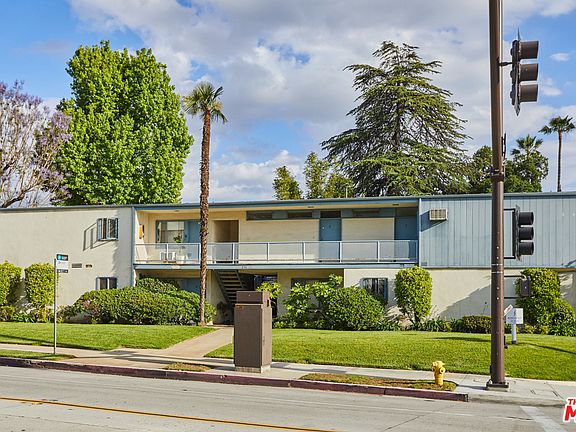 2nd image of 230 E California Blvd