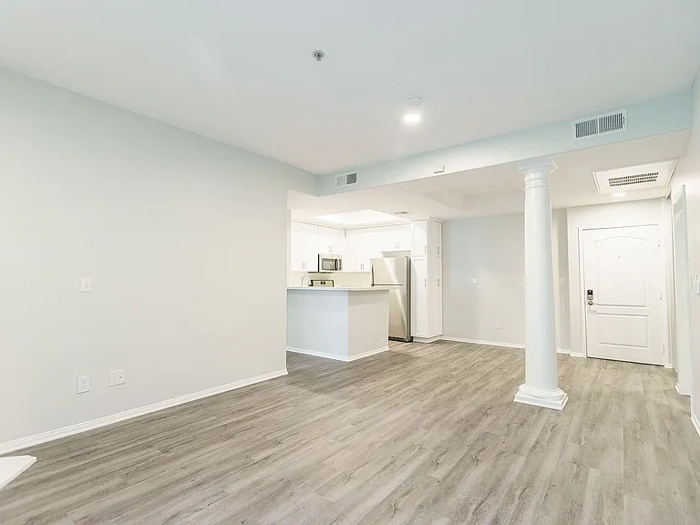 2245 Beverly Glen — Photo 50