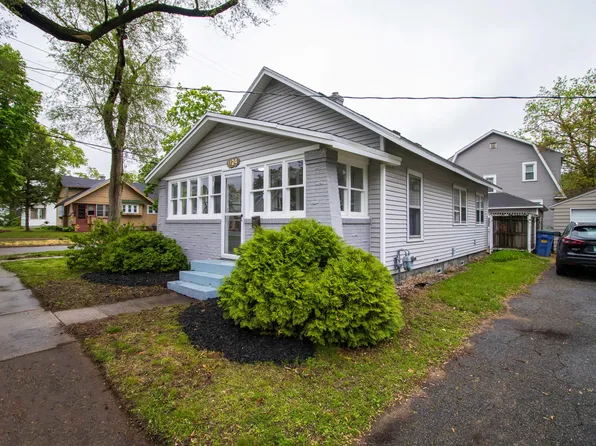 1124 Griggs St SE, Grand Rapids, MI 49507