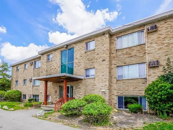 5200 Royalton Rd APT 3A, North Royalton, OH 44133