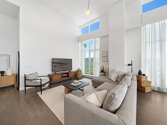 4th image of 657 Whiting Way #3703