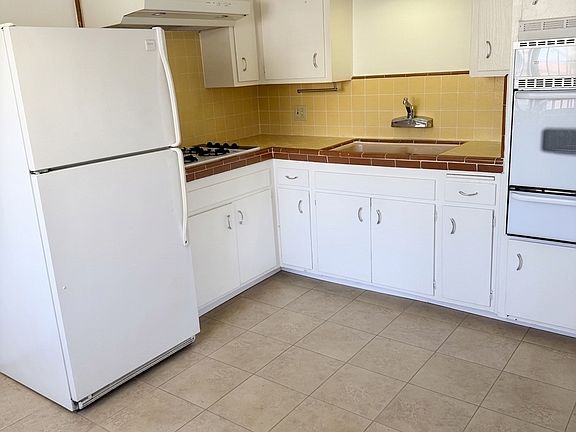 5th image of 5474 Lauretta St APT 3