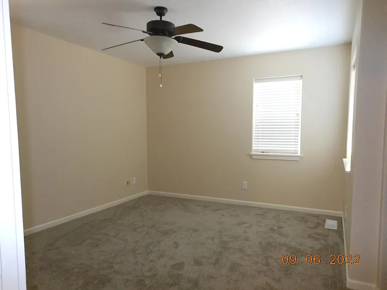 400 Walnut Way — Photo 13