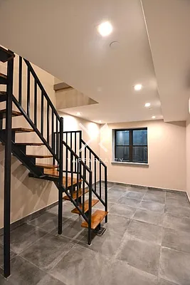 Rented by Yaffa Realty LLC | media 24