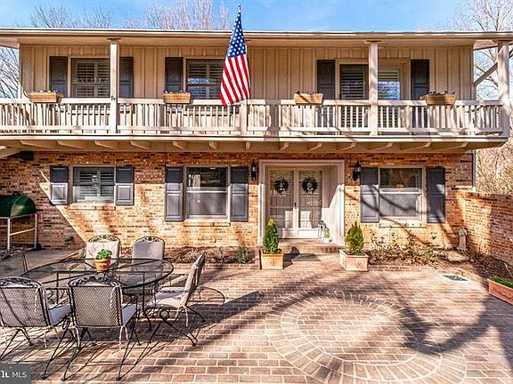 3rd image of 1707 James Payne Cir