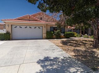 13262 Cardinal Rd, Victorville, CA 92392