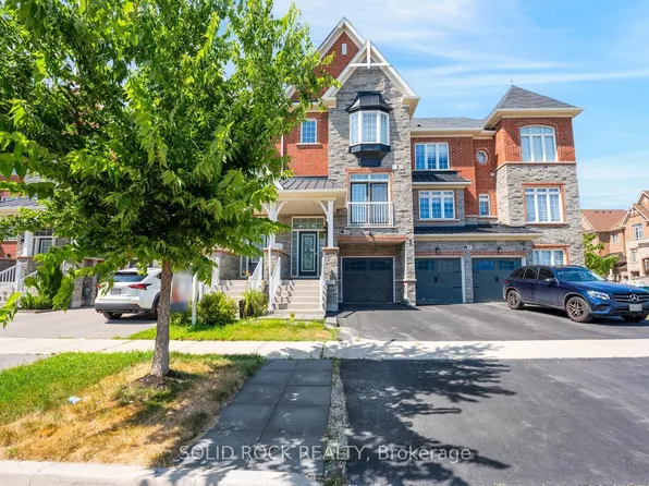 142 Farooq Blvd S, Vaughan, ON L4H 4S1