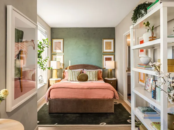 550 10th Avenue image 1 of 22