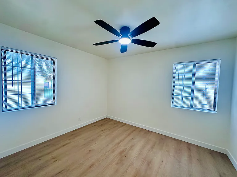 2114 S Meridian Ave — Photo 8
