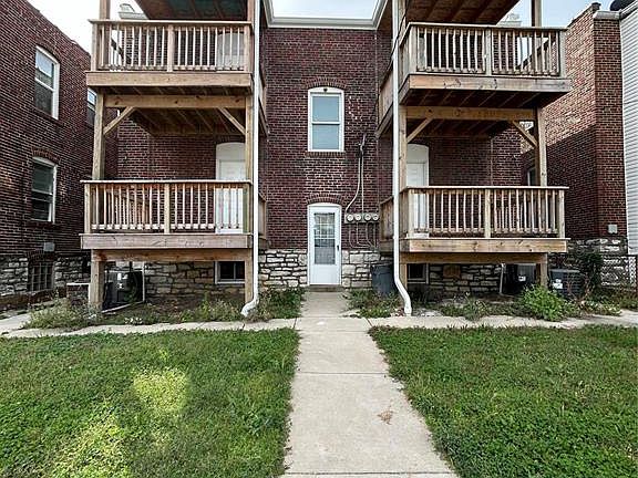 2nd image of 5047 Chippewa St